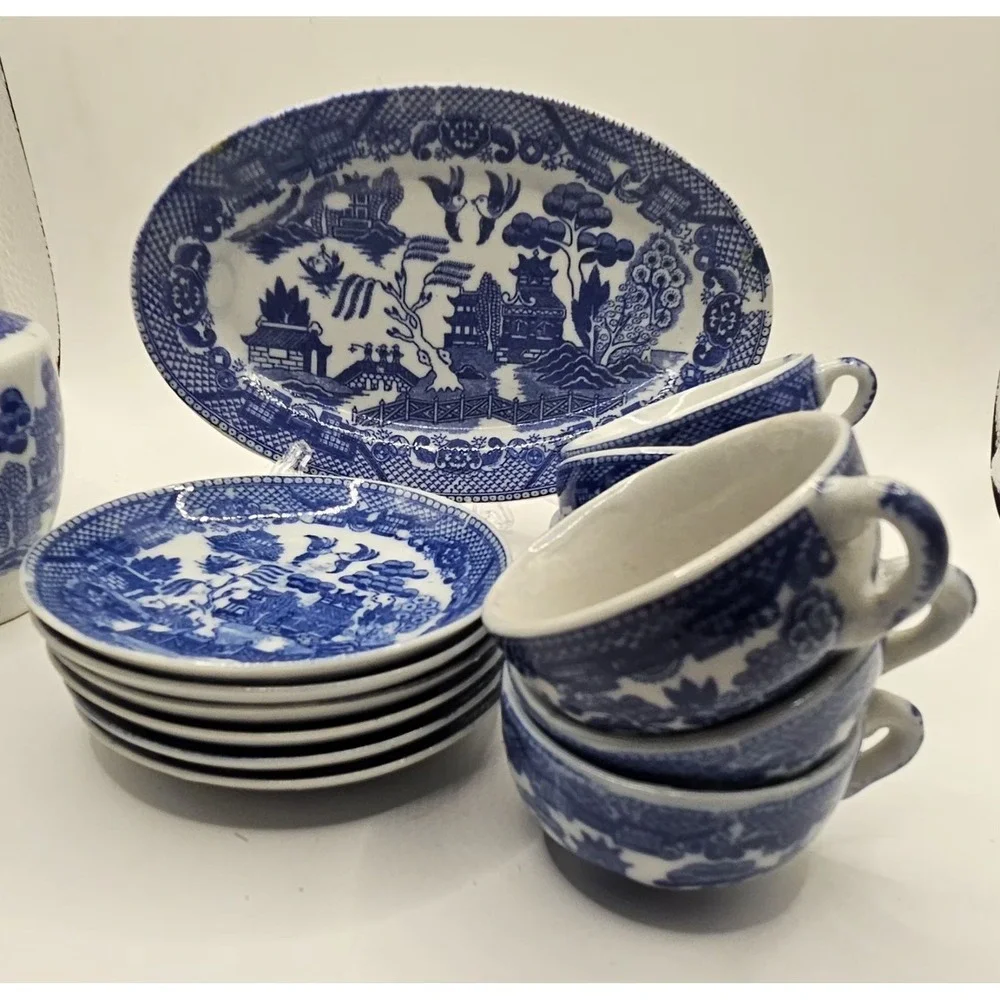 Blue Willow Tea Set 16 Peice Child's Set Japan